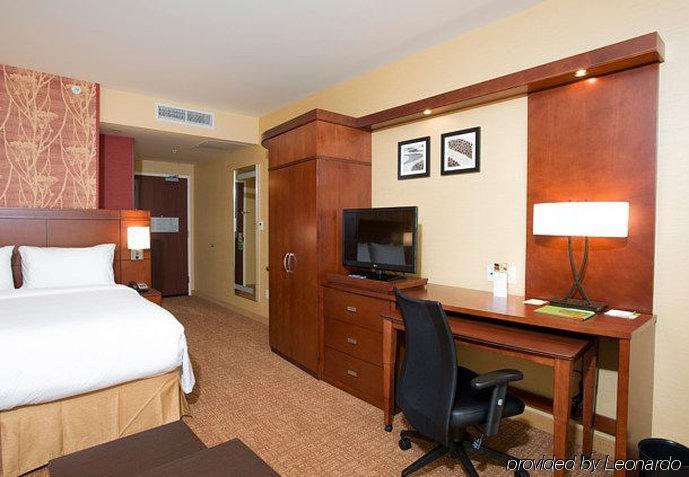 Courtyard By Marriott Cincinnati Midtown/Rookwood Eksteriør bilde